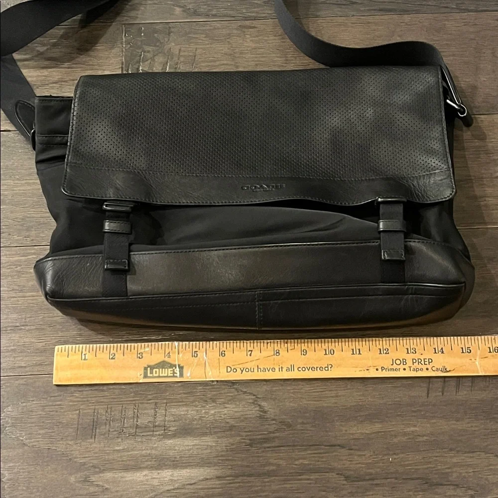 Coach New York Terrain Trek Commuter Laptop Bag Shoulder Strap black leather